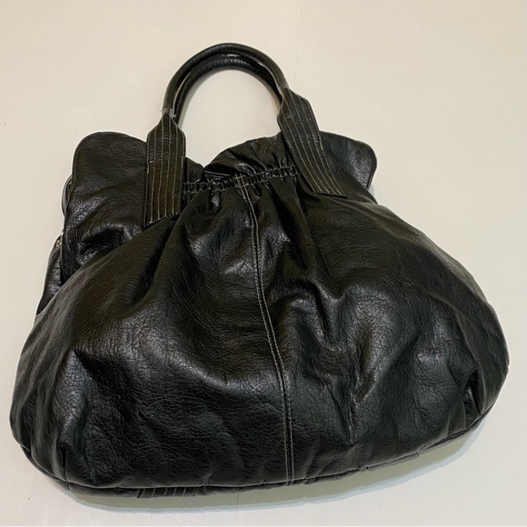 ❤️ Maurices black handbag! - Picture 11 of 14
